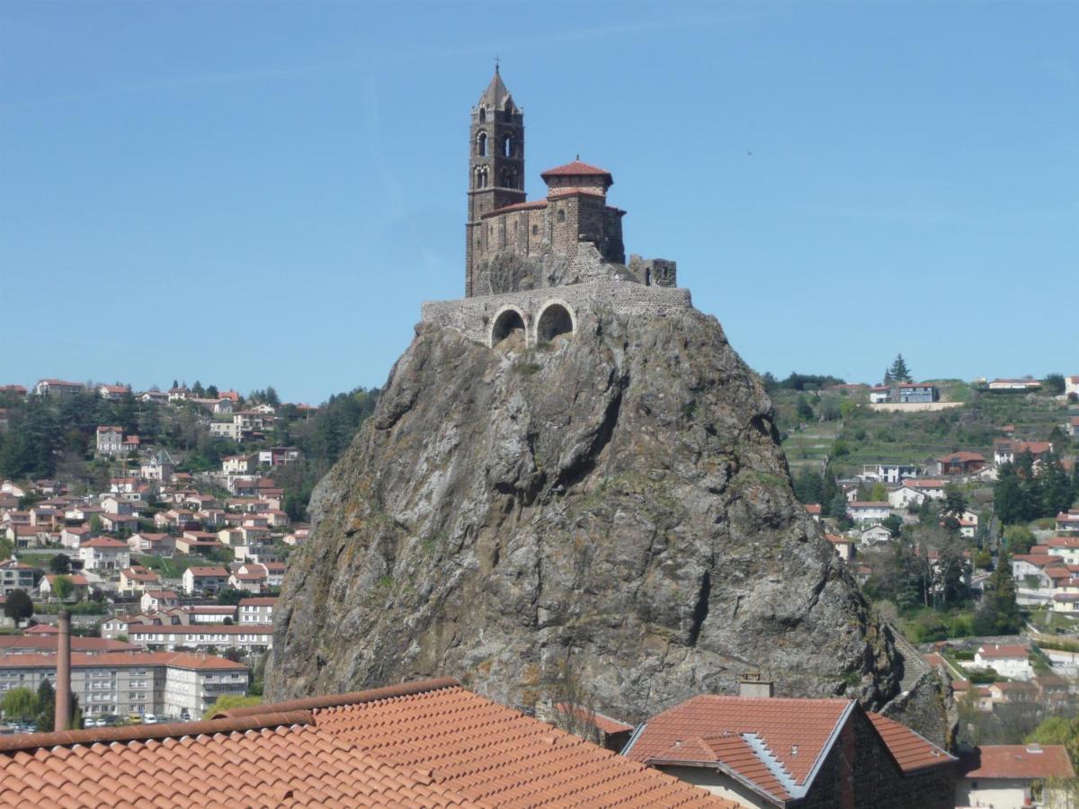 Le Petit St Jacques Apartment Le Puy-en-Velay Bagian luar foto