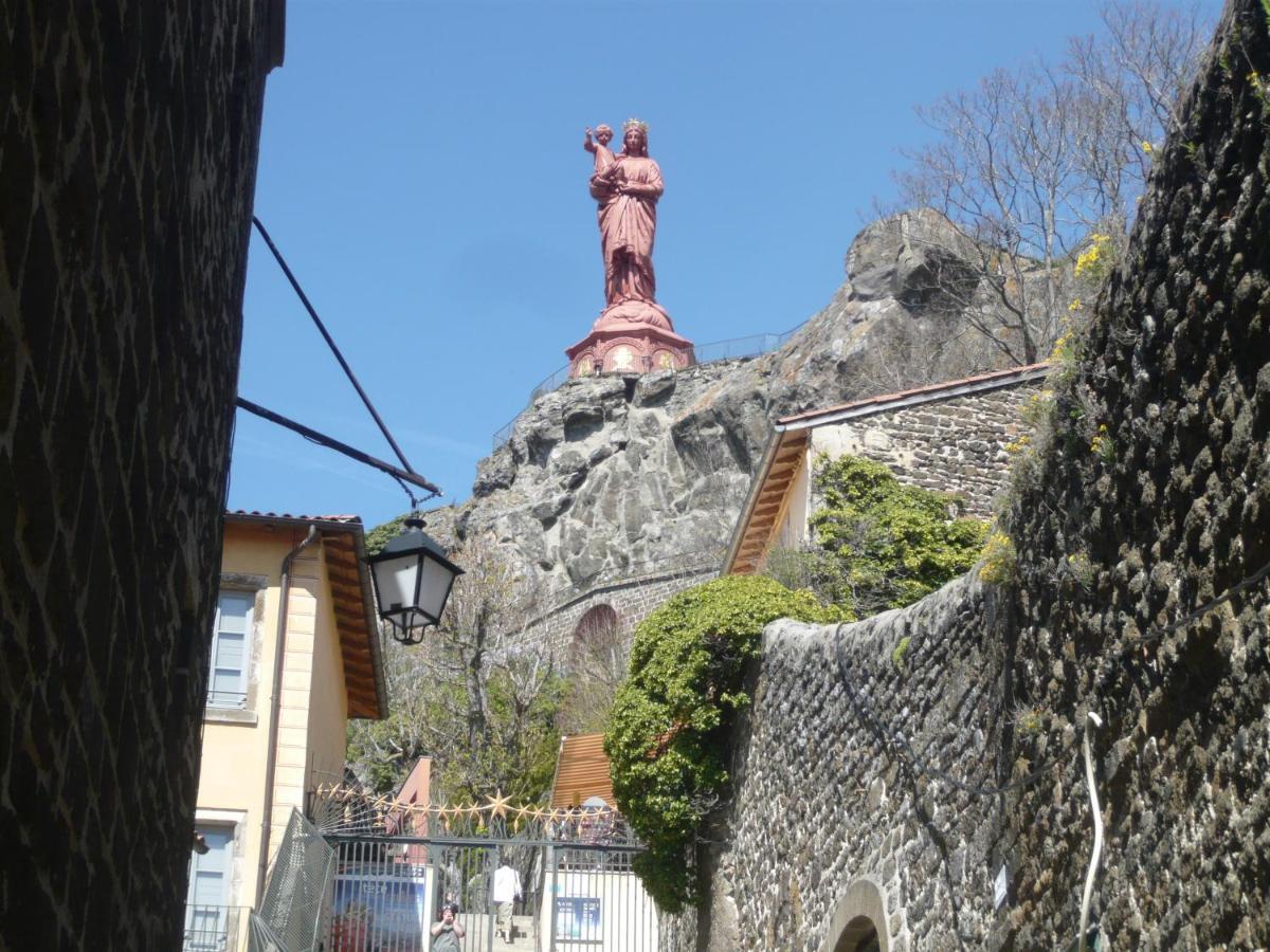 Le Petit St Jacques Apartment Le Puy-en-Velay Bagian luar foto